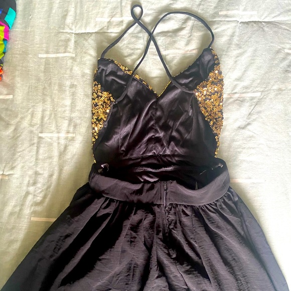 Gold/Black Sequin Skater Dress, BACKLESS, Size S - Picture 3 of 4